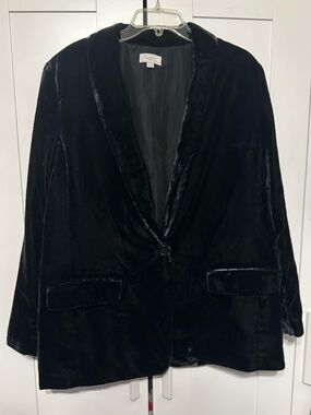 LOFT Black Velvet Single-Button Blazer